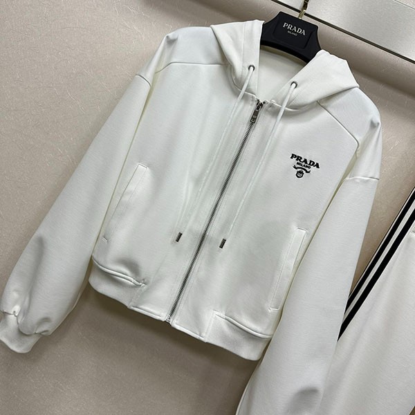 プラダ 偽物 プリント入り ジップアップフーディー 上下セット pun16943